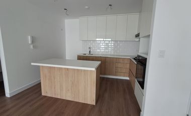 Venta de Departamento de Estreno de Tres dormitorios en  Chacarilla del Estanque, Surco
