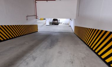 Venta de Departamento de Estreno de Tres dormitorios en  Chacarilla del Estanque, Surco