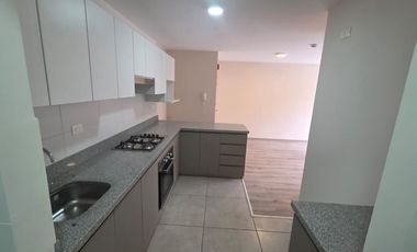 LIMA CERCADO - LIMITE SAN MIGUEL: Alquiler de Departamento de estreno, 2do piso, con vista a parque, en exclusivo condominio!