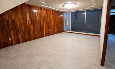 +++CASA EN VENTA EN JARDINES DE CELAYA+++