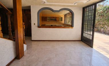 +++CASA EN VENTA EN JARDINES DE CELAYA+++