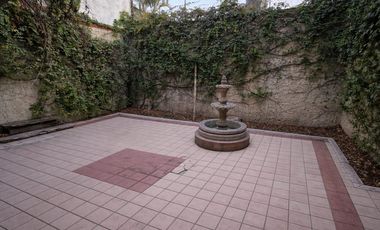 +++CASA EN VENTA EN JARDINES DE CELAYA+++