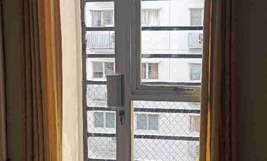 Disewakan Apartemen Gading Icon SEMI FURNISH Dekat Lift Lantai Tinggi Ada BALKON dan BATHTUB