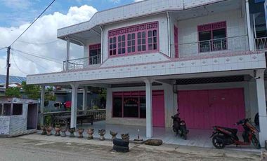 Dijual Cepat Rumah 2 Lantai Lokasi Strategis Pinggir Jalan Propinsi Di Tanru Tedong, Sidrap