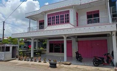 Dijual Cepat Rumah 2 Lantai Lokasi Strategis Pinggir Jalan Propinsi Di Tanru Tedong, Sidrap