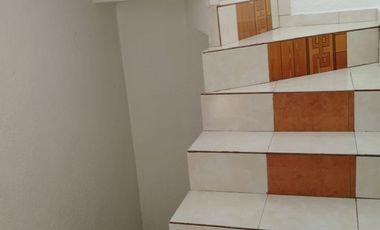 CASA EN VENTA  DENTRO DE PRIVADA EN  BELLAVISTA C. IZCALLI