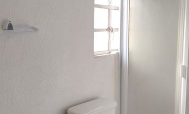 CASA EN VENTA  DENTRO DE PRIVADA EN  BELLAVISTA C. IZCALLI