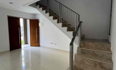 Disewa Rumah Golf Island PIK 6x12.5 (3 Lantai)