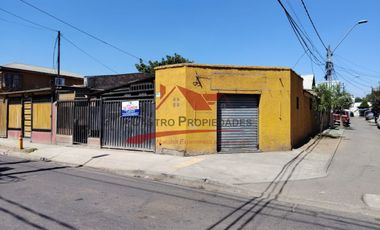 Casa Esquina de Un Piso con Local Comercial, 3 Dormitorios, 1 Baño, Villa Independencia Oriente, Comuna de Conchali.