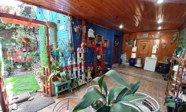 Casa de Dos Pisos con 2 Dormitorios, 2 Baños, Villa Valle Nevado 5 Comuna San Bernardo.