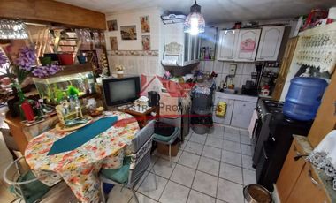 Casa de Dos Pisos con 2 Dormitorios, 2 Baños, Villa Valle Nevado 5 Comuna San Bernardo.