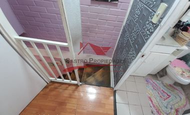 Casa de Dos Pisos con 2 Dormitorios, 2 Baños, Villa Valle Nevado 5 Comuna San Bernardo.