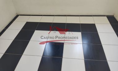 Casa Dos Pisos Ampliada con 3 Dormitorios, 1 Baño, Calle Topocalma, comuna de Renca