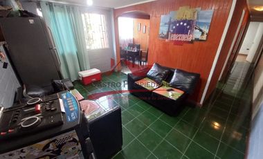 Departamento Segundo Piso, 2 Dormitorios, 1 Baño, Villa San Esteban, Comuna de Quilicura.