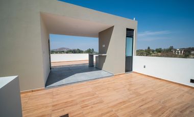 Casa de 4 recamaras Coto Cerezos Zapopan Norte