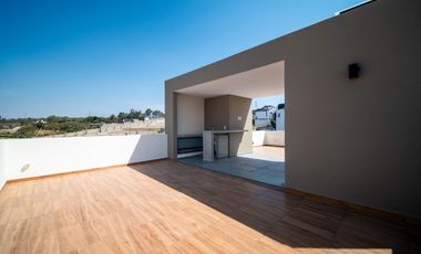 Casa de 4 recamaras Coto Cerezos Zapopan Norte