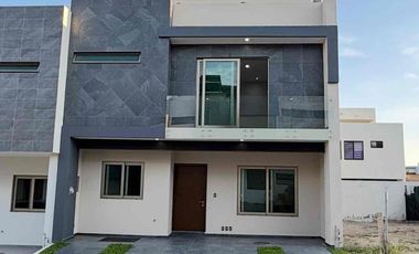 Casa en venta en Valle Imperial