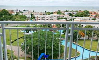 HOT DEAL Luxury Beachfront Condominium at Boathouse Cha-am, Hua Hin
