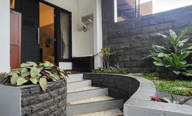 Jual Rumah 2 Lantai Siap Huni Lokasi Strategis Di Nusa Loka Dekat Akses KRL Rawa Buntu Dan Tol BSD