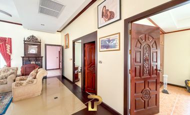 Massive Pattaya Pool Villa for Sale 7.5 MB almost 1-Rai in Nong Pla Lai, Near Highway 36 & International Schools