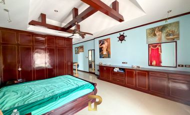 Massive Pattaya Pool Villa for Sale 7.5 MB almost 1-Rai in Nong Pla Lai, Near Highway 36 & International Schools