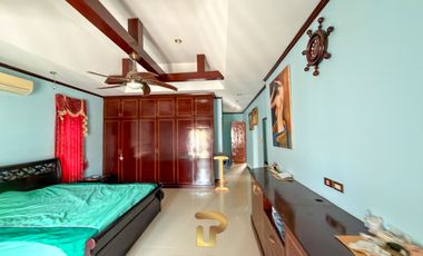 Massive Pattaya Pool Villa for Sale 7.5 MB almost 1-Rai in Nong Pla Lai, Near Highway 36 & International Schools