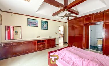 Massive Pattaya Pool Villa for Sale 7.5 MB almost 1-Rai in Nong Pla Lai, Near Highway 36 & International Schools