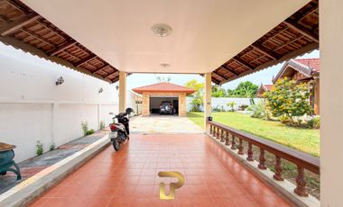 Massive Pattaya Pool Villa for Sale 7.5 MB almost 1-Rai in Nong Pla Lai, Near Highway 36 & International Schools