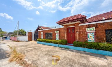 Massive Pattaya Pool Villa for Sale 7.5 MB almost 1-Rai in Nong Pla Lai, Near Highway 36 & International Schools