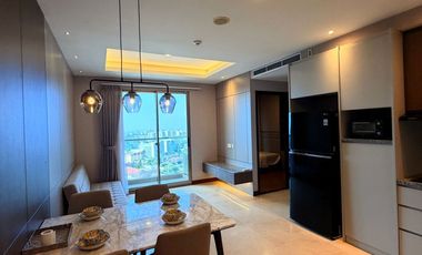 Y. DIJUAL DAN DISEWAKAN APARTEMEN MEWAH 2BR FURNISH HEGARMANAH RESIDENCE BANDUNG