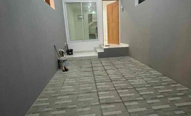 DISEWAKAN RUMAH 4 LANTAI SEMI FURNISHED DI DUTA MAS