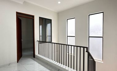 Jual Sewa Rumah Modern Singgasana Pradana