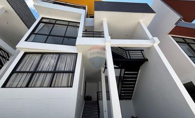 3-Beds Villa with Sea Views in Chaweng Noi,Koh Samui