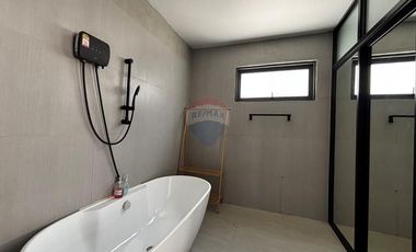 3-Beds Villa with Sea Views in Chaweng Noi,Koh Samui