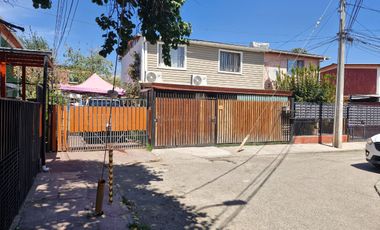 Casa 4d/2b/ Calle Del Arquitecto/av. Juanita/Puente Alto