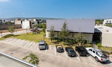 Casa de 5 recamaras Solares Altanza Zona Real