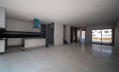 Casa de 5 recamaras Solares – Altanza Zona Real