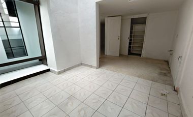 VENTA LINDA CASA EN VALLE DORADO !!!!