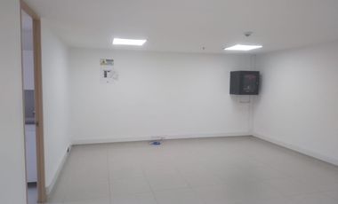 Oficina en venta en Naranjal, Laureles