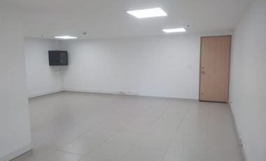 Oficina en venta en Naranjal, Laureles