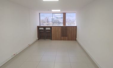Oficina en venta en Naranjal, Laureles