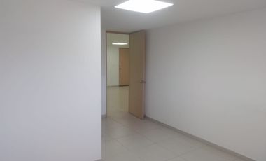 Oficina en venta en Naranjal, Laureles