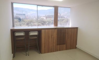 Oficina en venta en Naranjal, Laureles