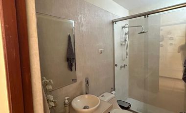 VENDO CASA DE 3 PISOS CALLE LOS JACIENTOS SANTIAGO DE SURCO