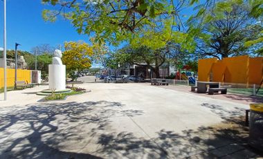 Terreno con construcción para remodelar en Felipe Carrillo Puerto