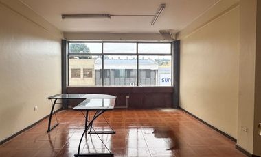 Oficinas en arriendo de distintos tamaños en Galería O’Higgins, acceso por Benavente 531, Puerto Montt