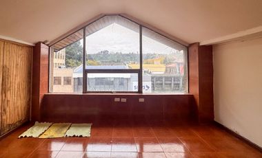 Oficinas en arriendo de distintos tamaños en Galería O’Higgins, acceso por Benavente 531, Puerto Montt