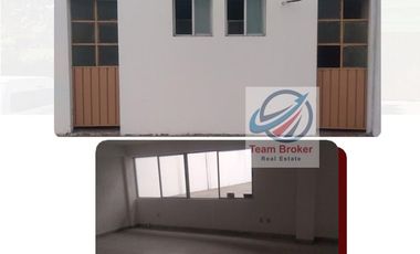 EXCELENTE BODEGA LOGÍSTICA O COMERCIAL, 1,493 m2 con oficinas 220 m2 STA. MA. AZTAHUACAN A 2 CALLES AV. GUELATAO