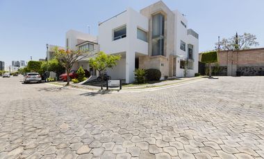 Casa en Venta en Parque La Castellana, Lomas de Angelopolis II, Puebla