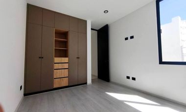 VENTA de casa en Residencial en Viña Antigua